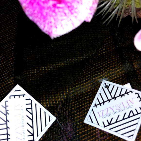 3\$15🎉 IZZY & LIV KNIT SCARF - Picture 4 of 6